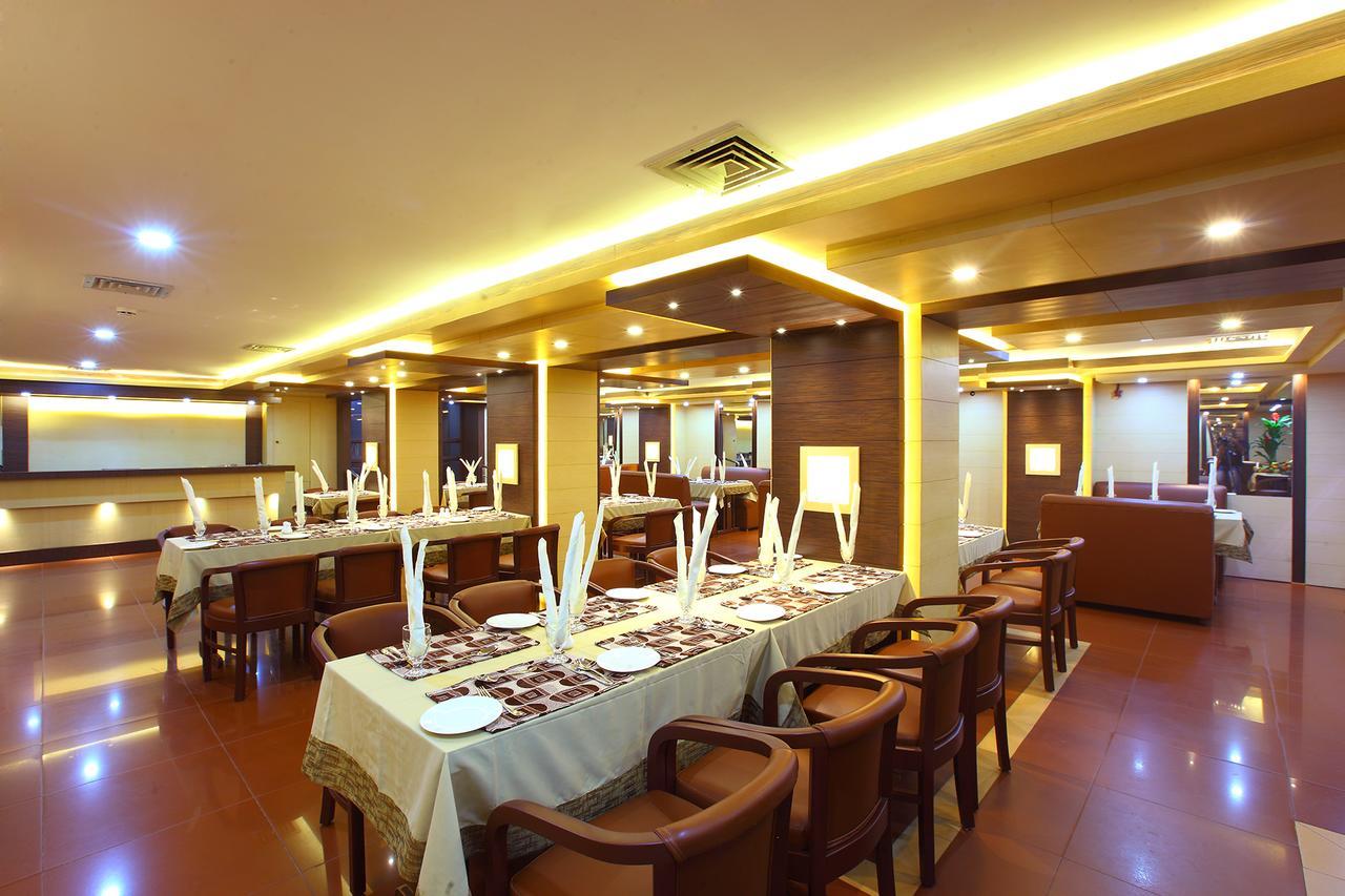 特里彻楼酒店 Thrissur 外观 照片