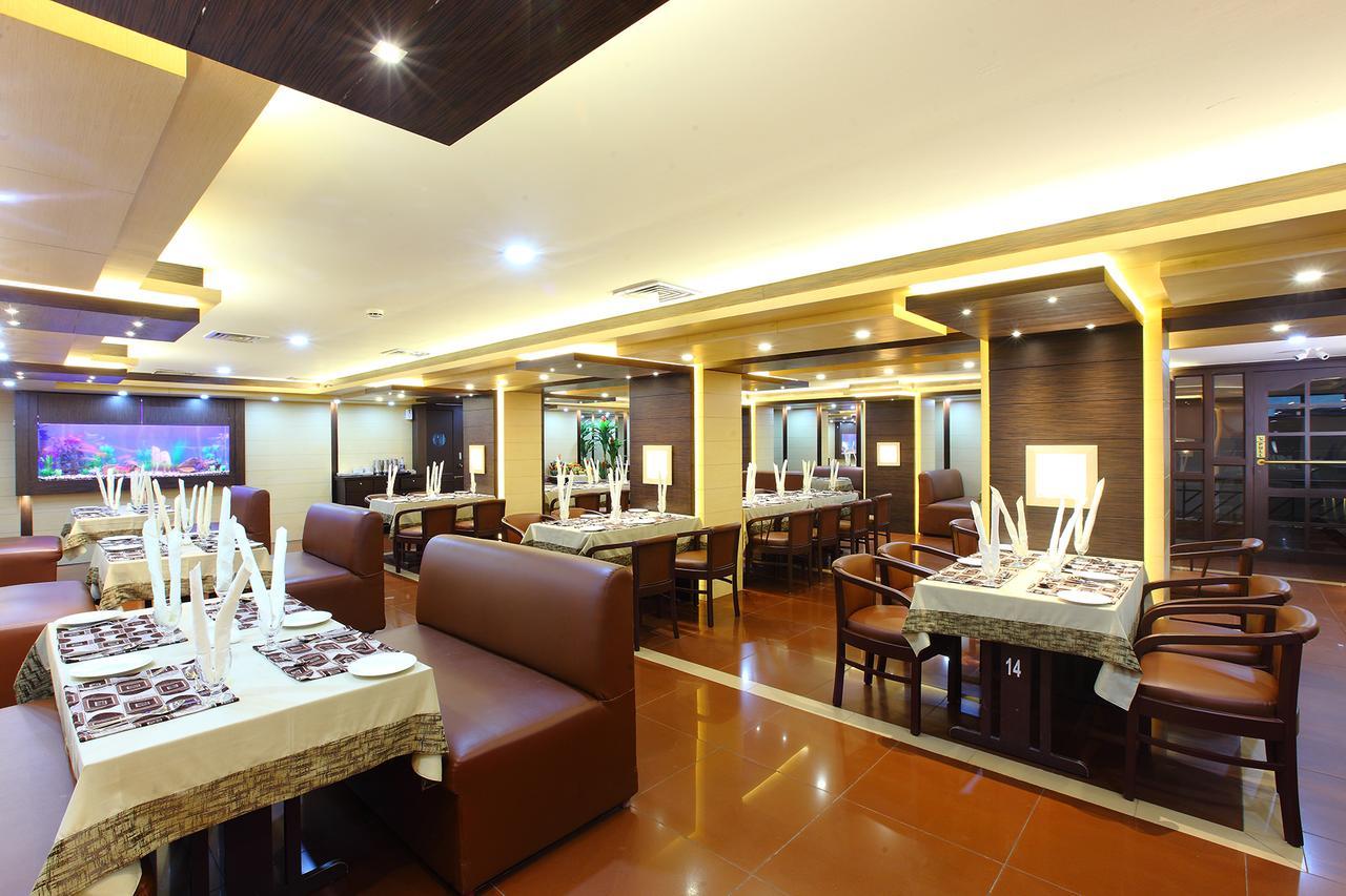 特里彻楼酒店 Thrissur 外观 照片
